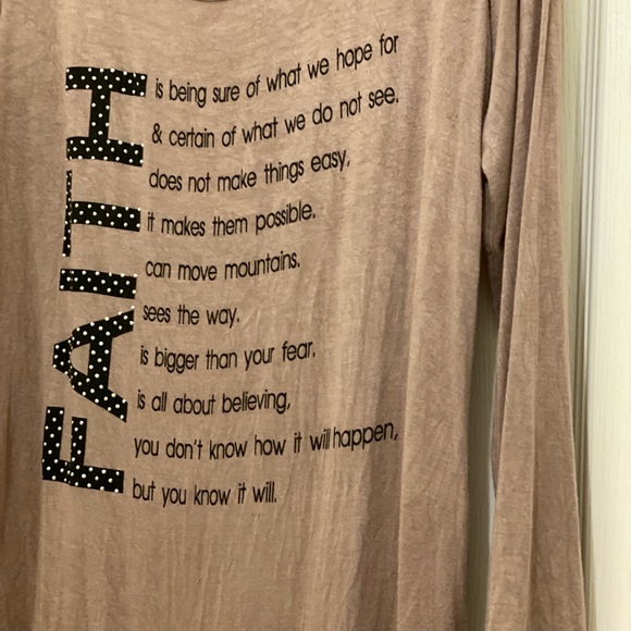 FREE KISSES blouse “FAITH - Picture 6 of 9